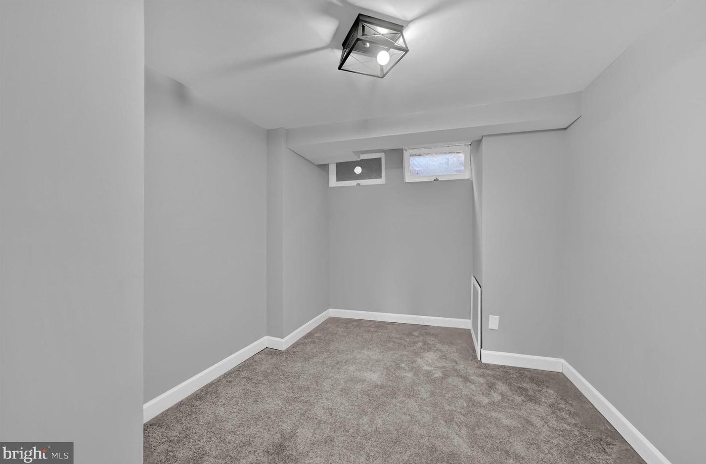 1210 Ashburton St, Baltimore MD  21216-4305 exterior