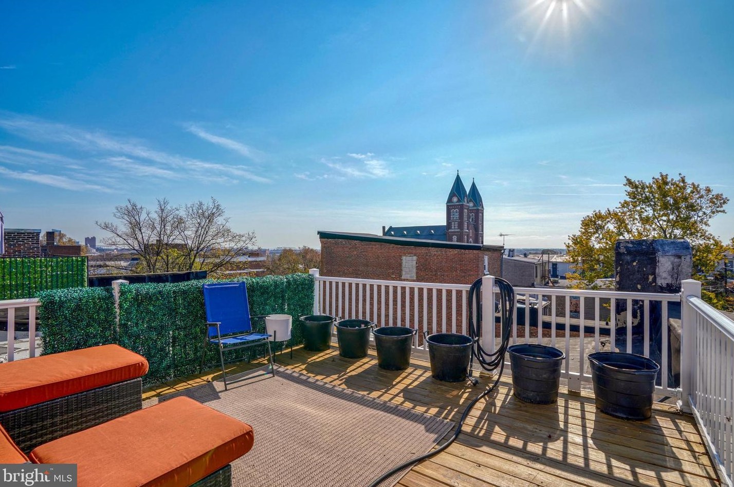 1705 Hollins St, Baltimore MD  21223-2310 exterior
