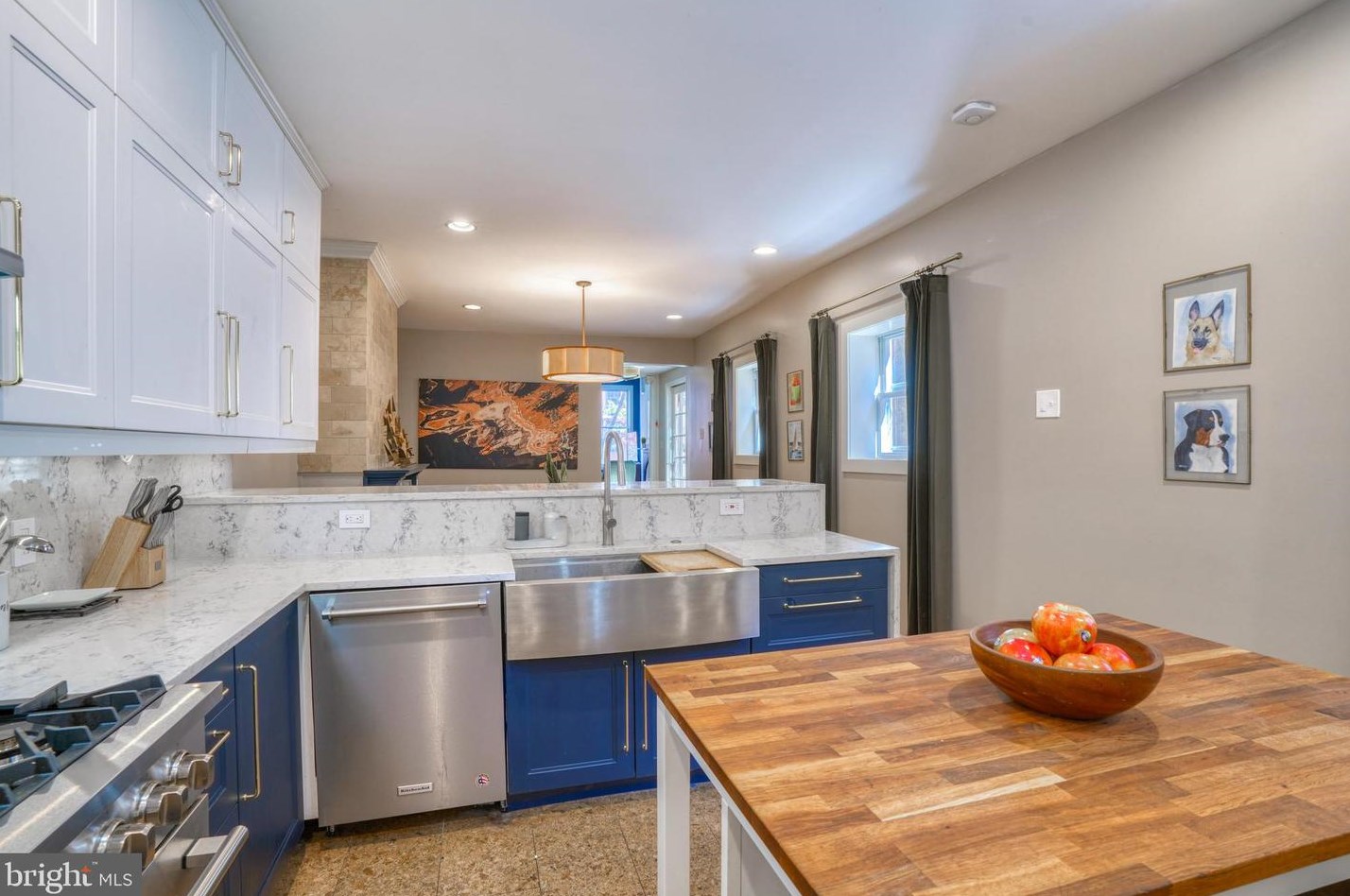 1705 Hollins St, Baltimore MD  21223-2310 exterior