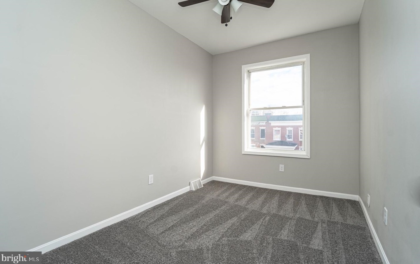 412 Mount Holly St, Baltimore MD  21229-2925 exterior