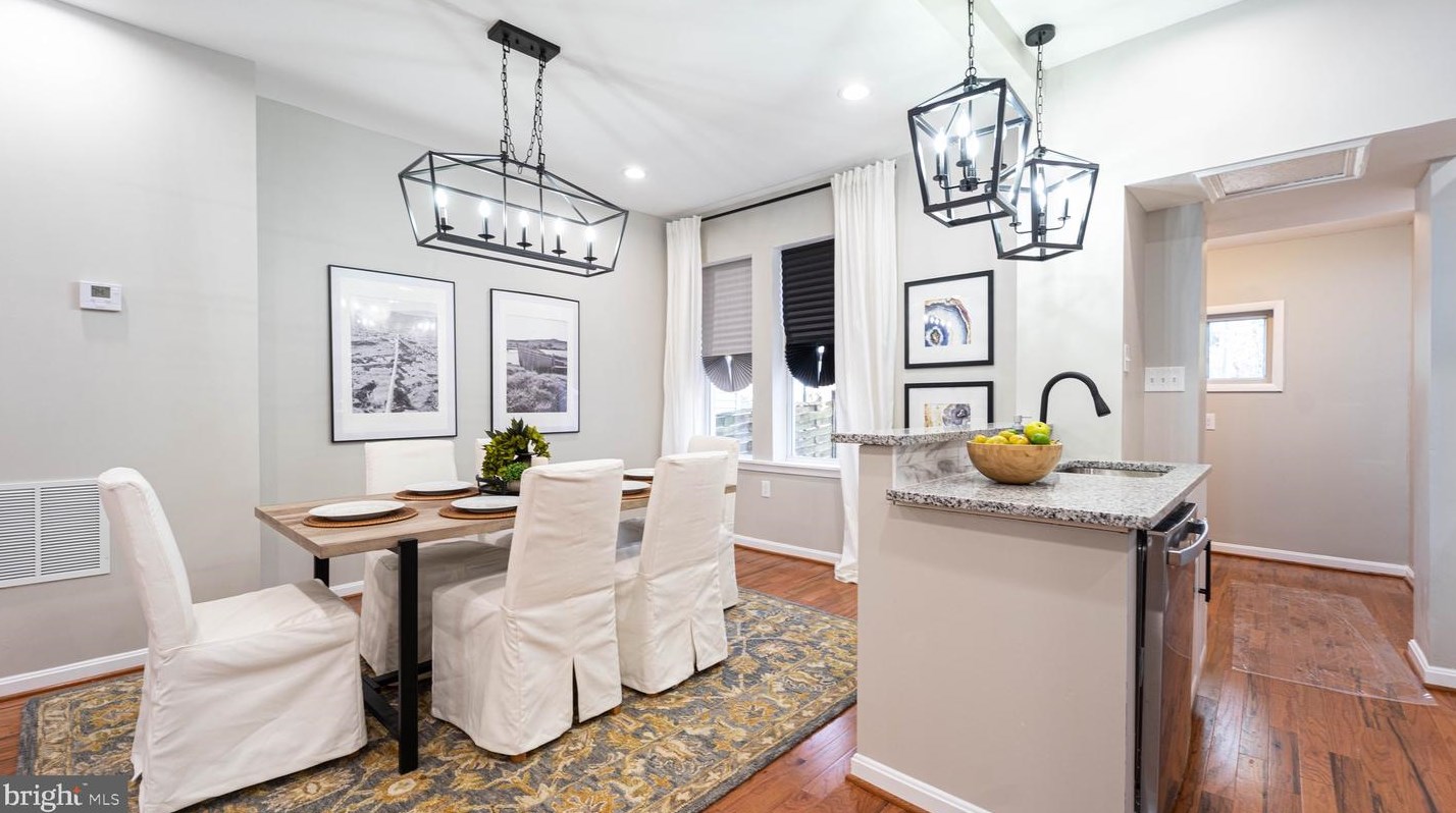 412 Mount Holly St, Baltimore MD  21229-2925 exterior