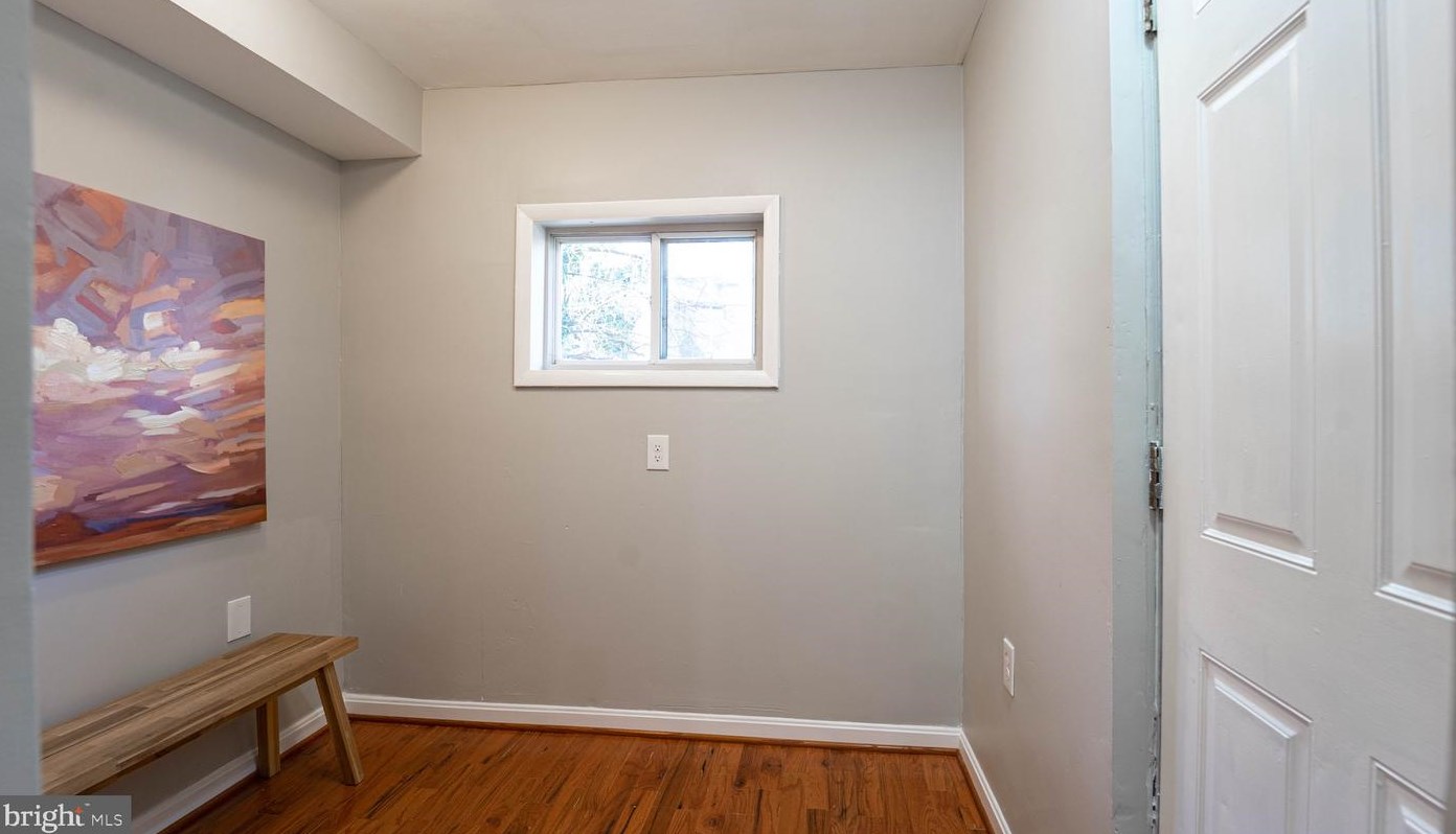 412 Mount Holly St, Baltimore MD  21229-2925 exterior