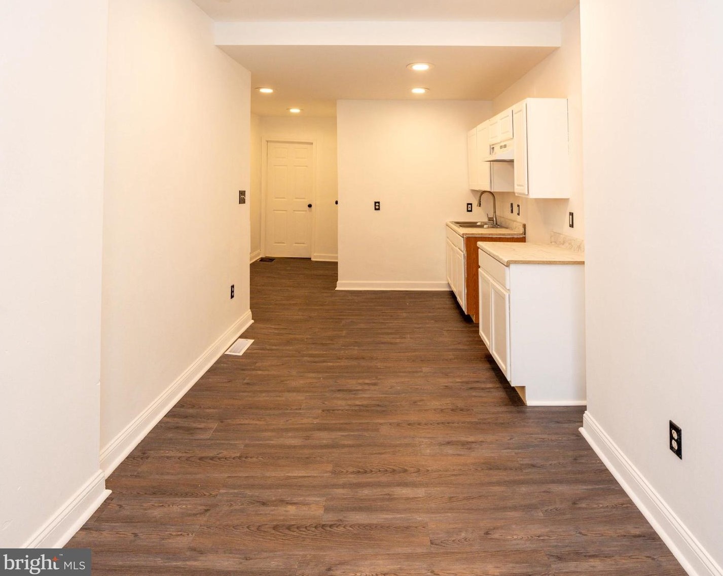 2003 Hollins St, Baltimore MD  21223-2212 exterior