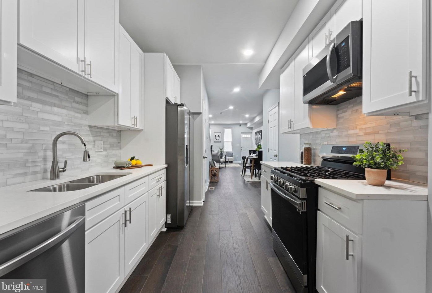 1534 Wolfe St, Baltimore MD  21213-2418 exterior