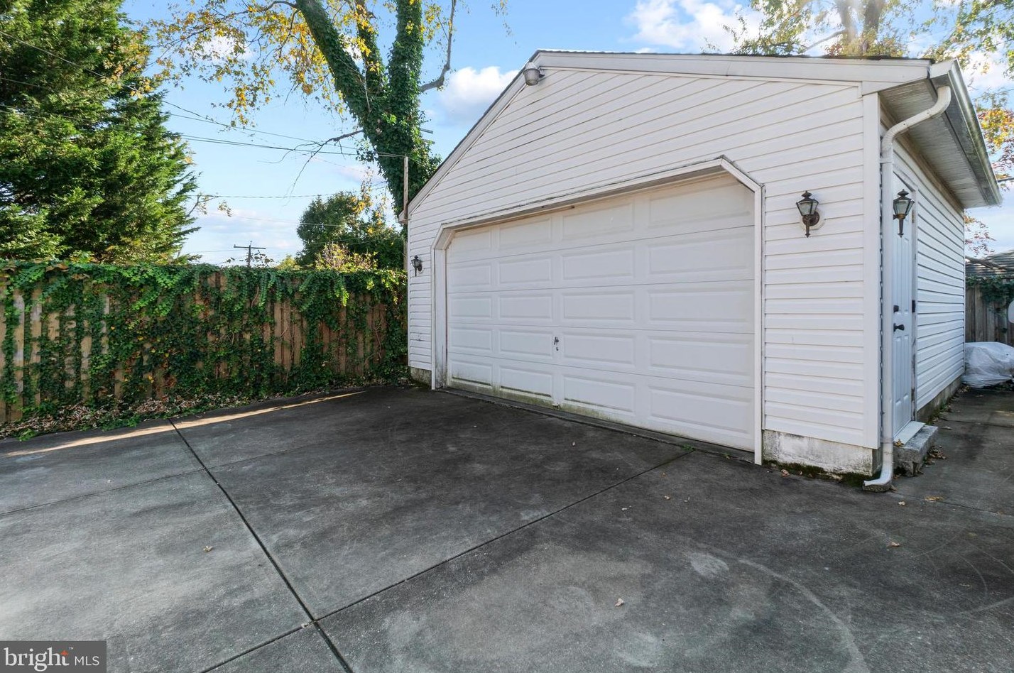 3013 Woodring Ave, Baltimore MD  21234-7828 exterior