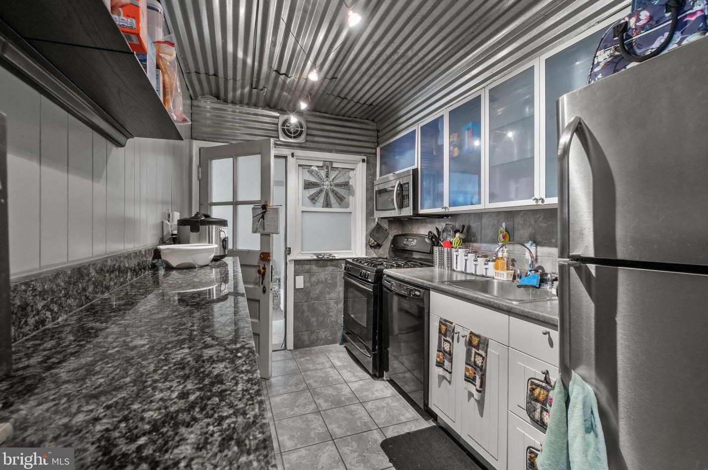 3013 Woodring Ave, Baltimore MD  21234-7828 exterior