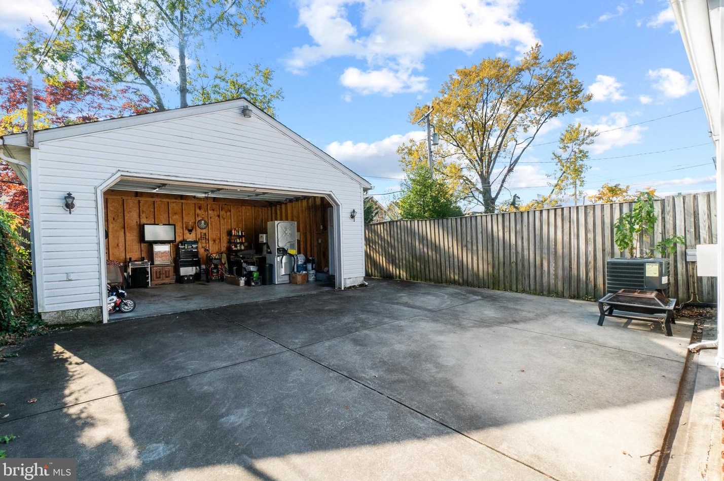 3013 Woodring Ave, Baltimore MD  21234-7828 exterior