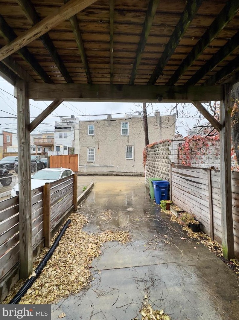 1745 Charles St, Baltimore MD  21201-5801 exterior