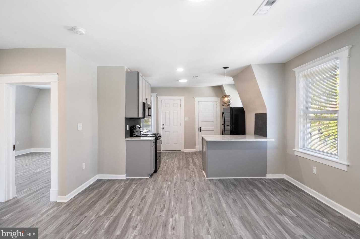 3408 Forest Park Ave, Baltimore MD  21216-1425 exterior