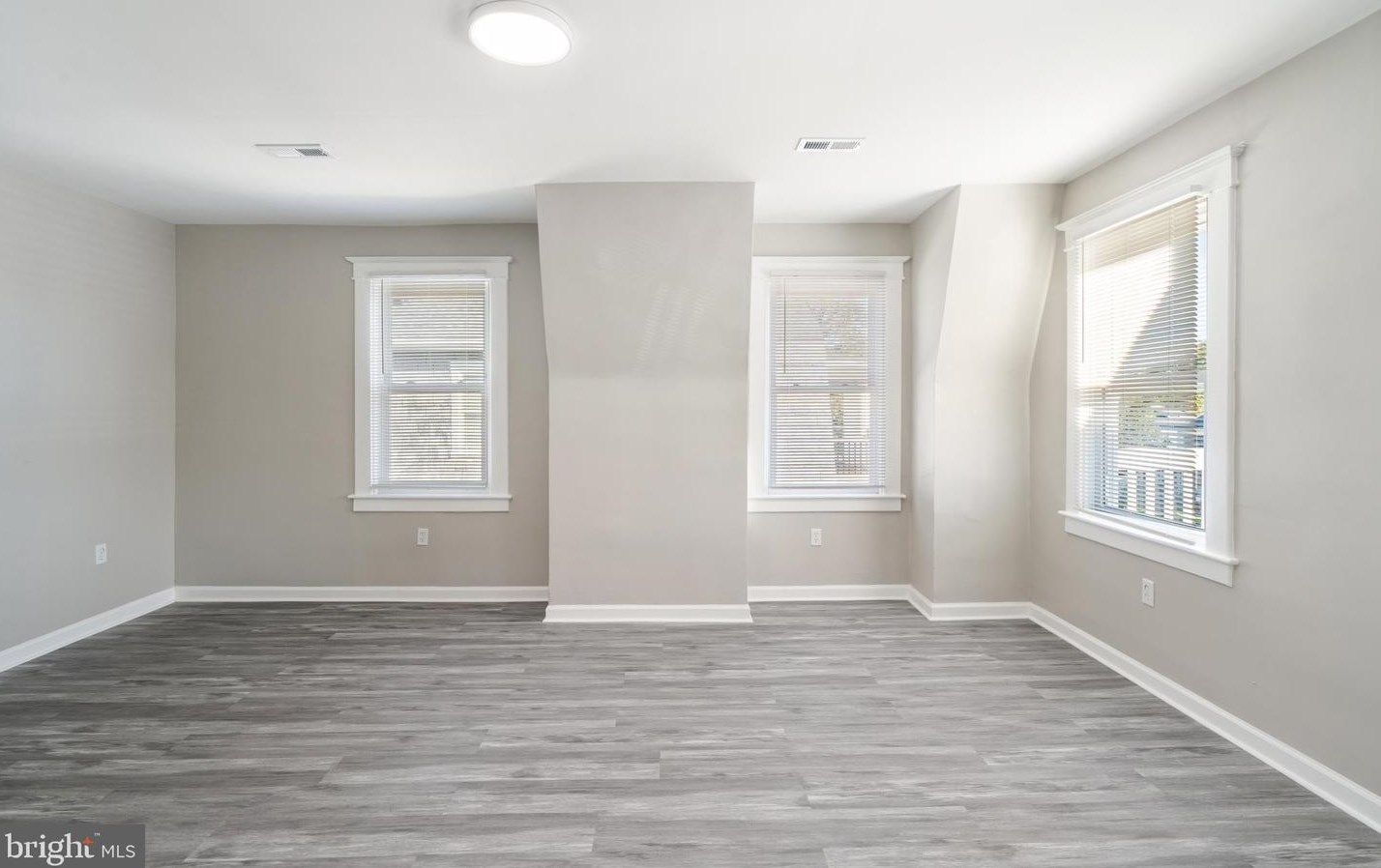 3408 Forest Park Ave, Baltimore MD  21216-1425 exterior