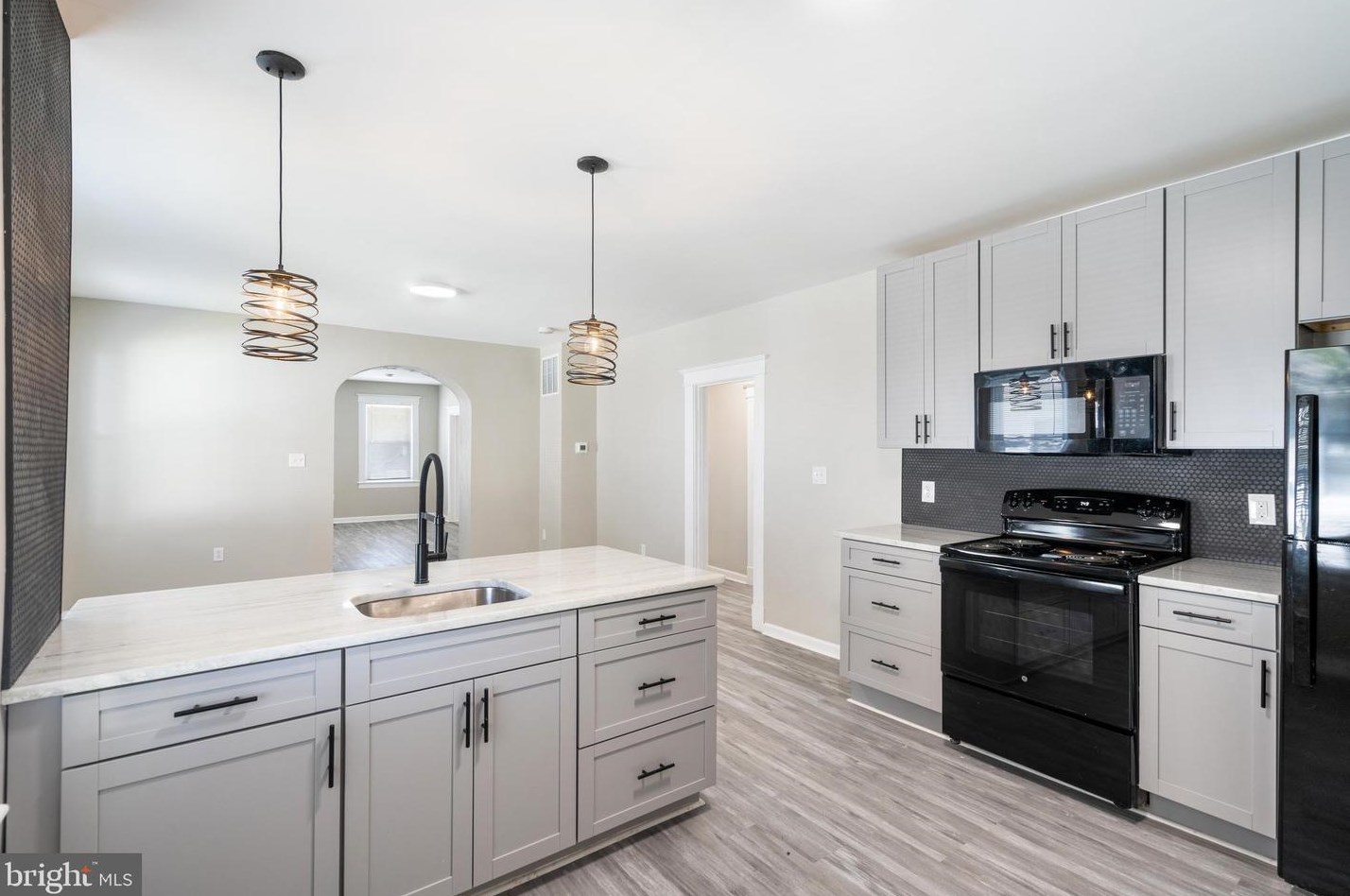 3408 Forest Park Ave, Baltimore MD  21216-1425 exterior