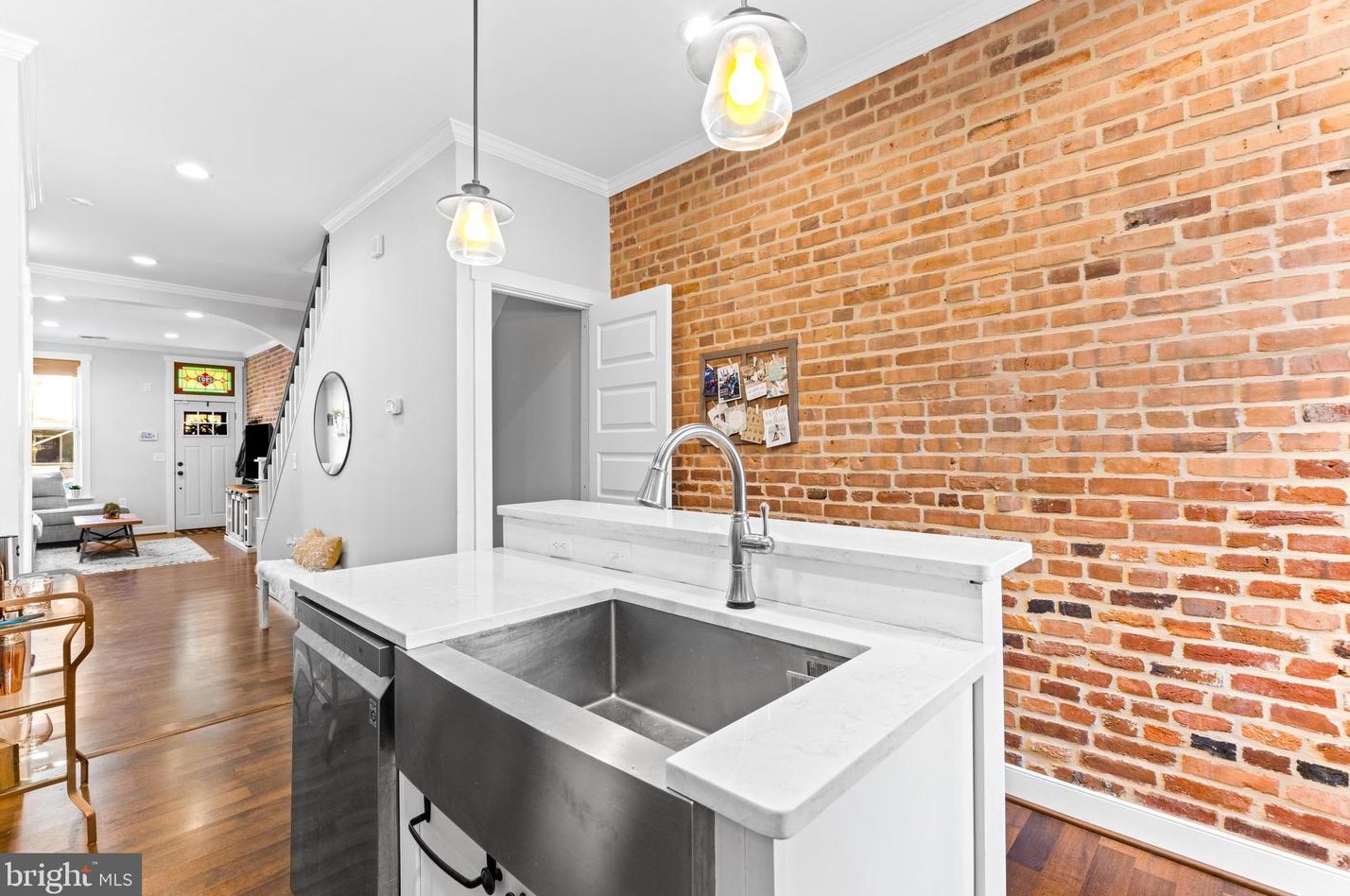 2907 Dillon St, Baltimore MD  21224-4833 exterior