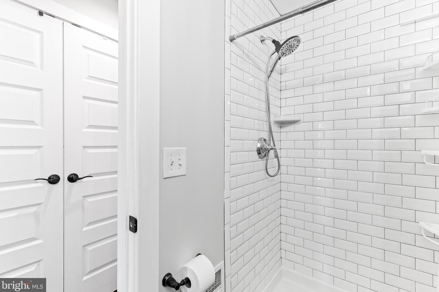 2907 Dillon St, Baltimore MD  21224-4833 exterior