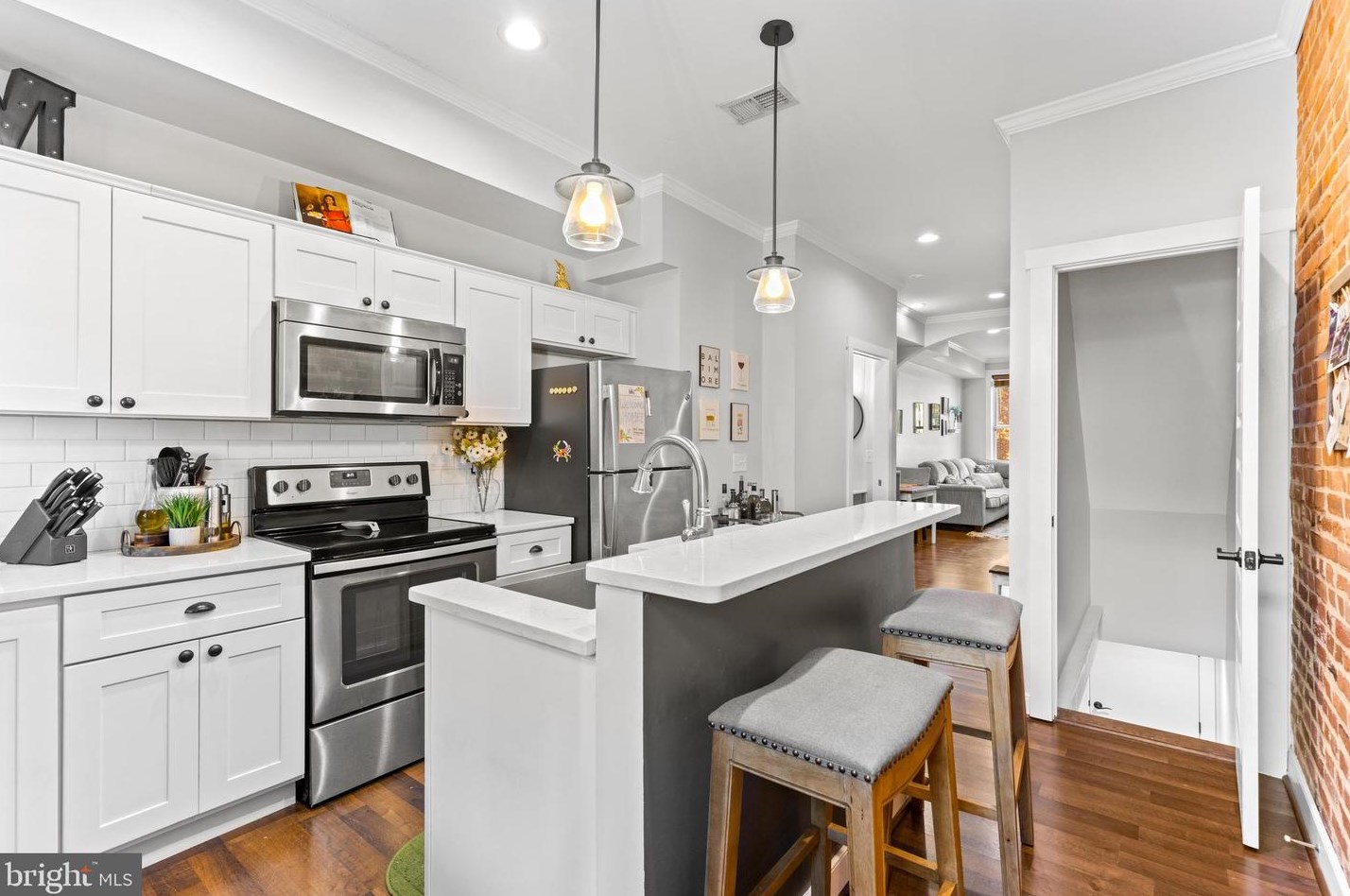 2907 Dillon St, Baltimore MD  21224-4833 exterior