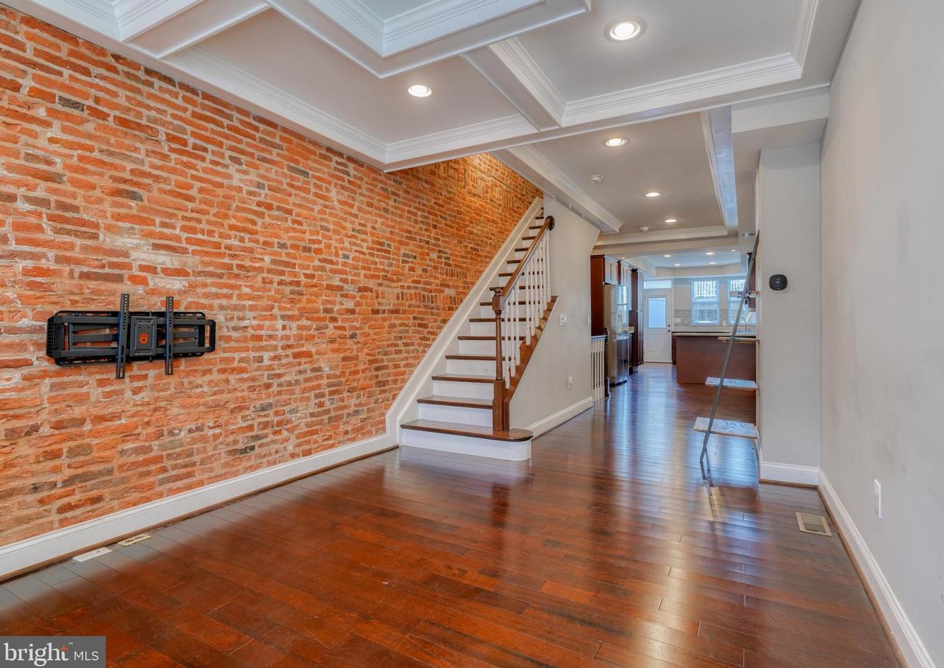 518 Clinton St, Baltimore MD  21205-2811 exterior