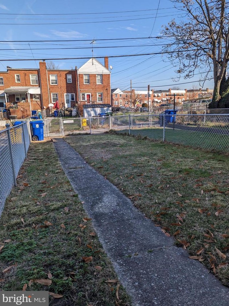 3938 Kenyon Ave, Baltimore MD  21213-2122 exterior