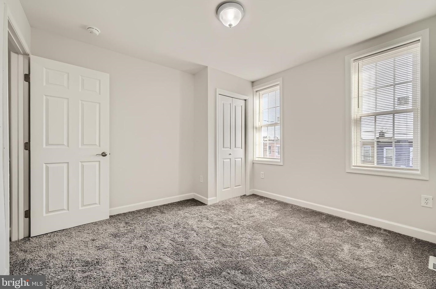 423 Montford Ave, Baltimore MD  21224-1018 exterior
