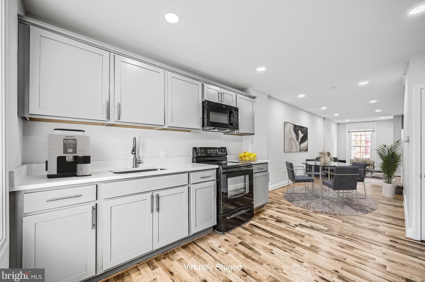 423 Montford Ave, Baltimore MD  21224-1018 exterior