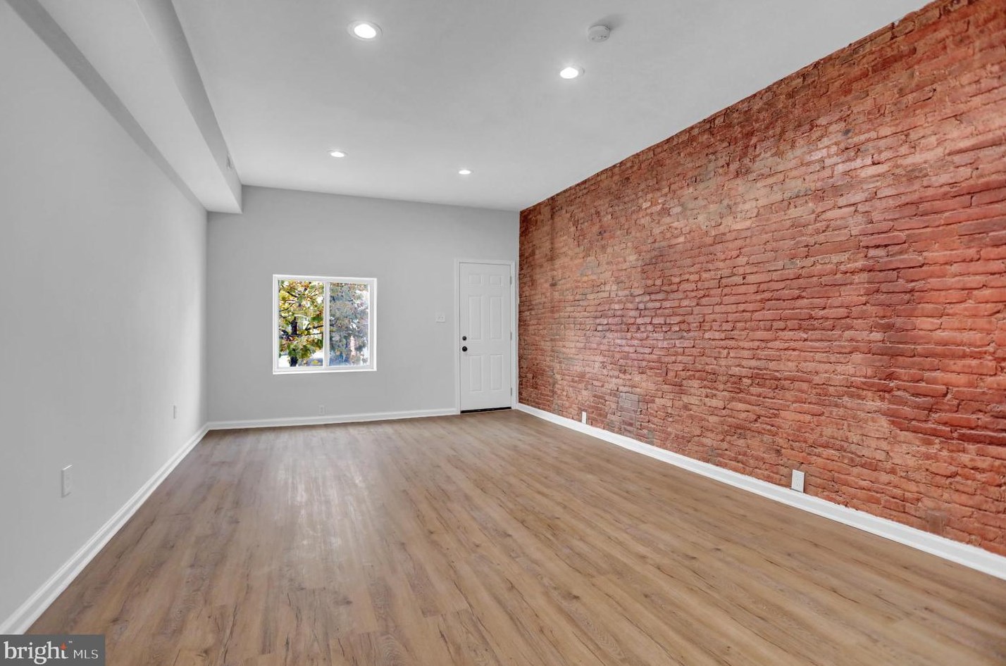 1527 Milton Ave, Baltimore MD  21213-3619 exterior