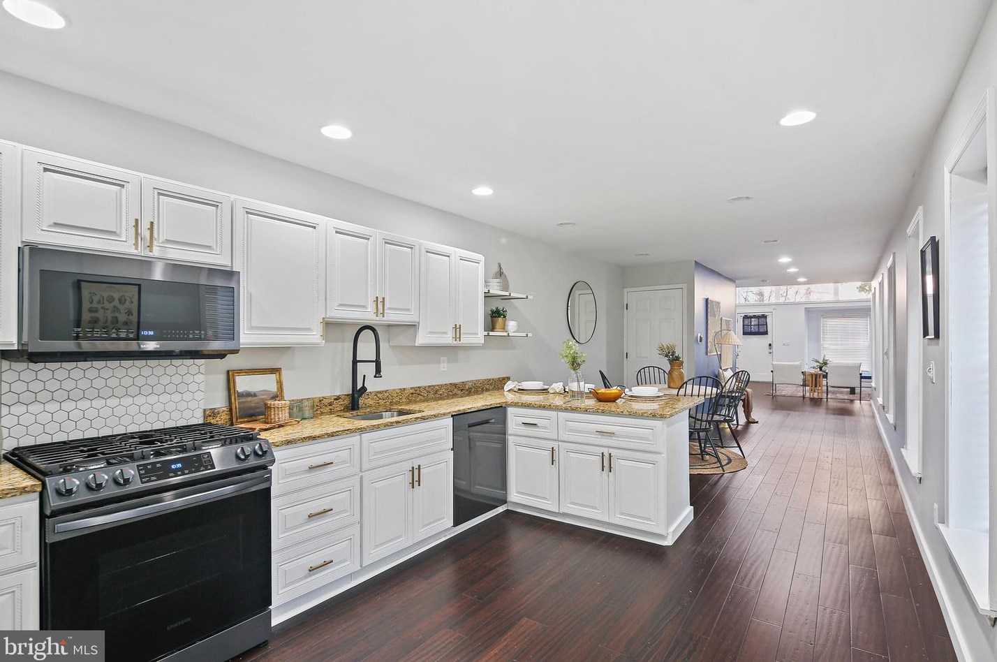 109 Patterson Park Ave, Baltimore MD  21231-1659 exterior
