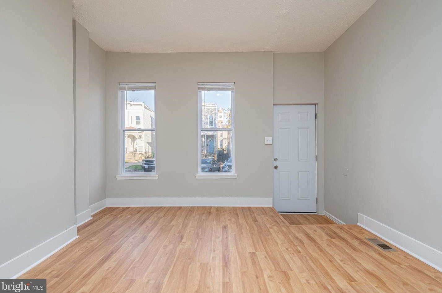 208 Loudon Ave, Baltimore MD  21229-3628 exterior