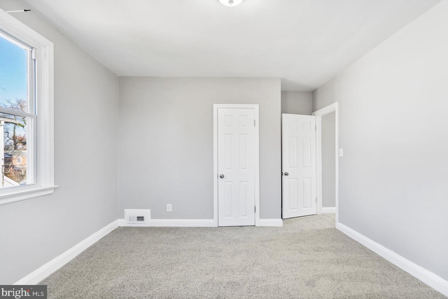 4919 Herring Run Dr, Baltimore MD  21214-2141 exterior