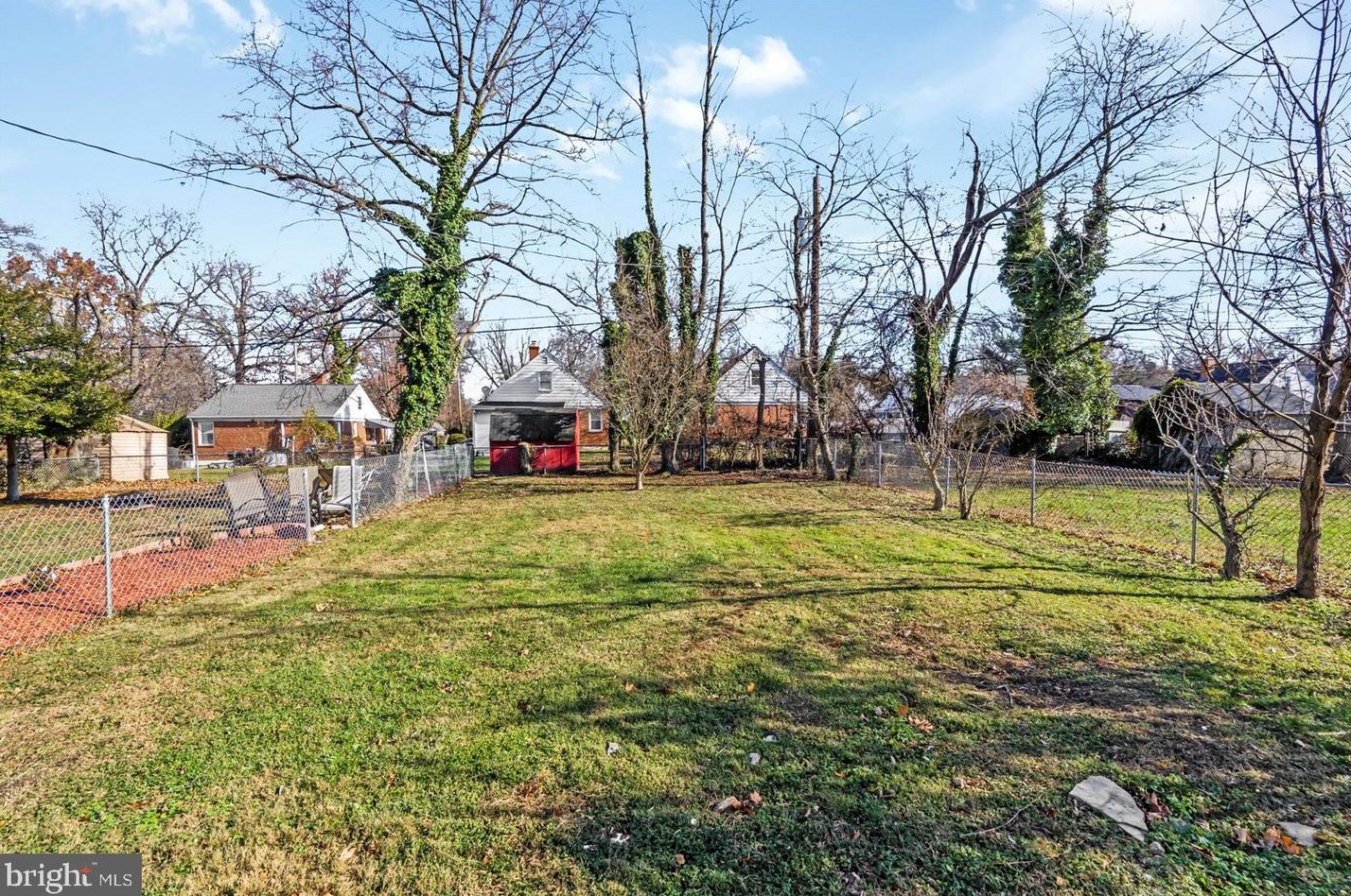 4919 Herring Run Dr, Baltimore MD  21214-2141 exterior