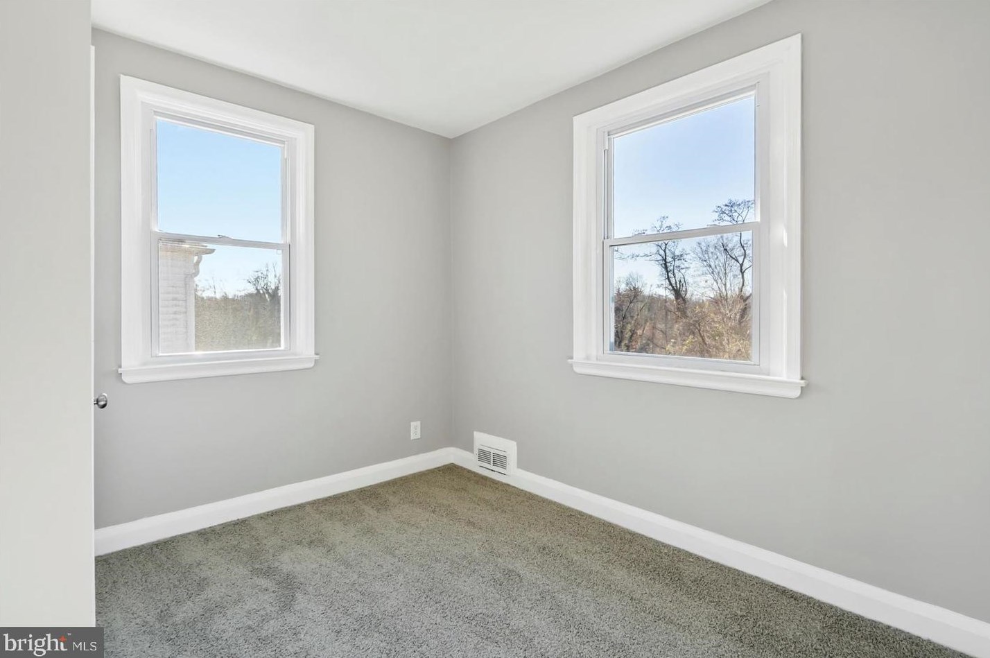 4919 Herring Run Dr, Baltimore MD  21214-2141 exterior