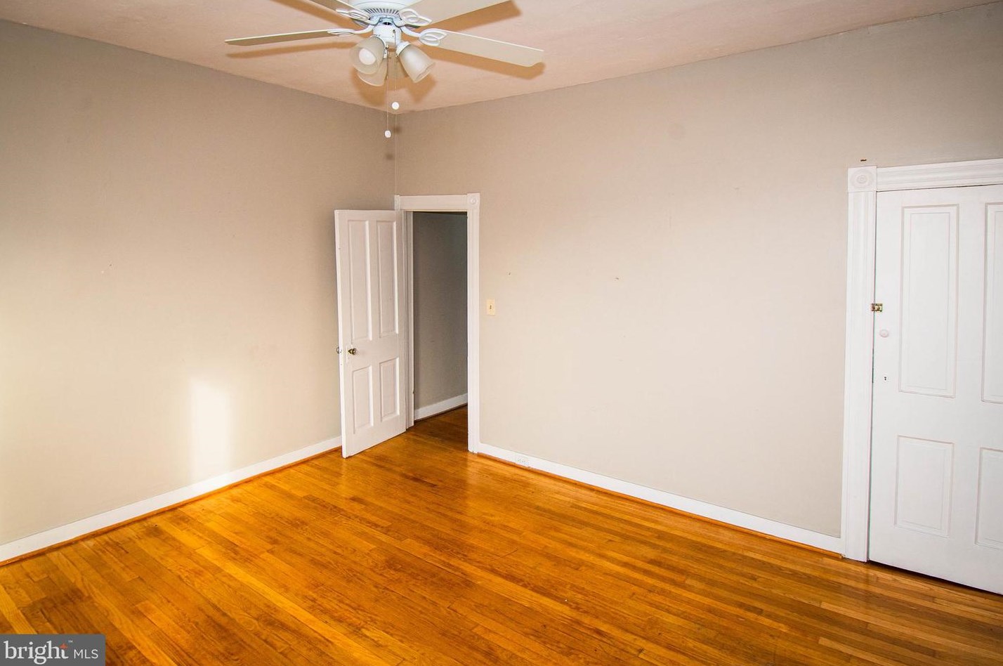 3621 Chestnut Ave, Baltimore MD  21211-2530 exterior