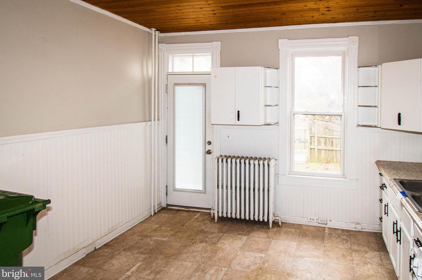 3621 Chestnut Ave, Baltimore MD  21211-2530 exterior