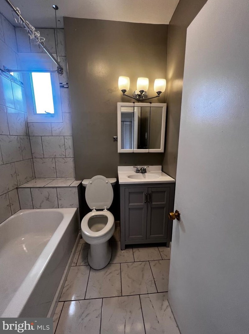 2211 Lafayette Ave, Baltimore MD  21216-4814 exterior