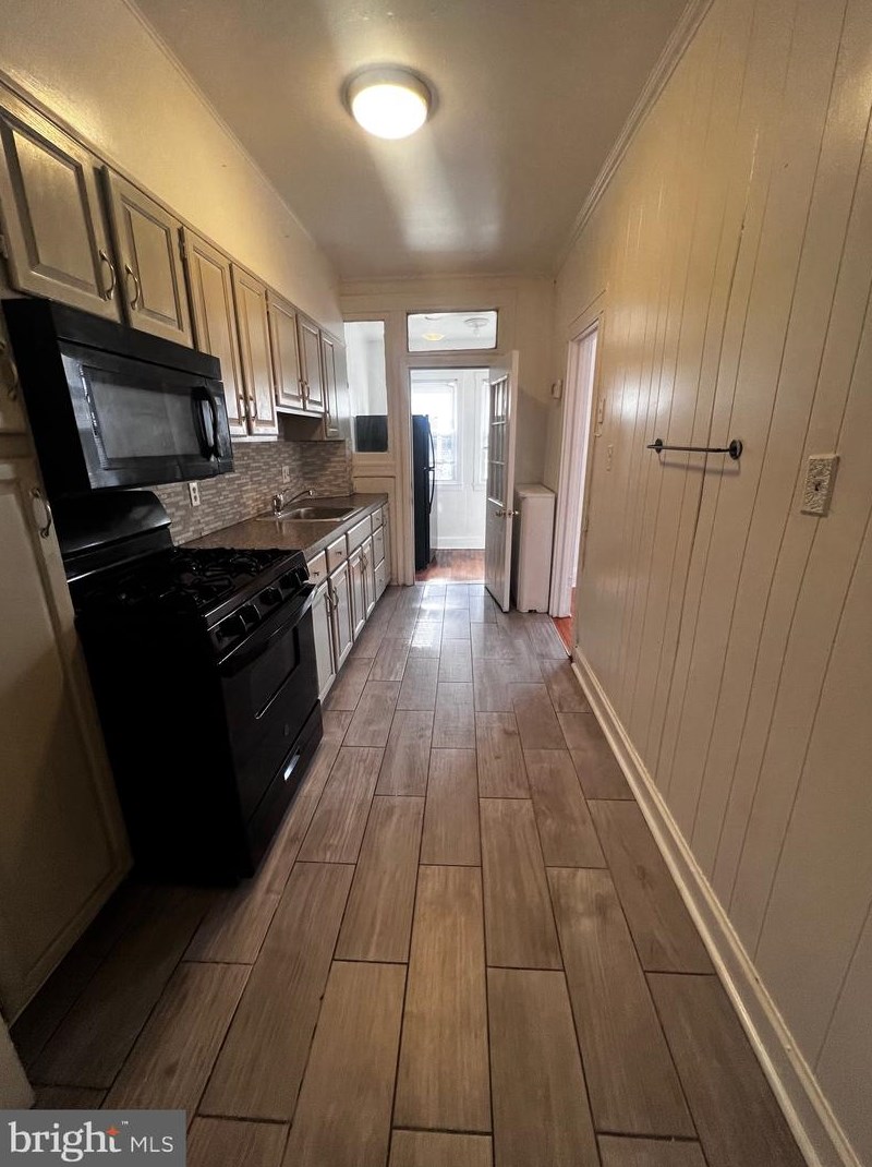 2211 Lafayette Ave, Baltimore MD  21216-4814 exterior