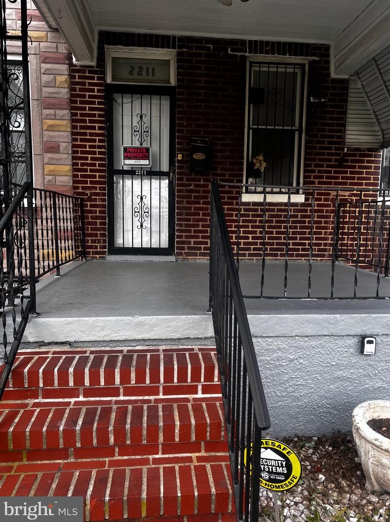 2211 Lafayette Ave, Baltimore MD  21216-4814 exterior