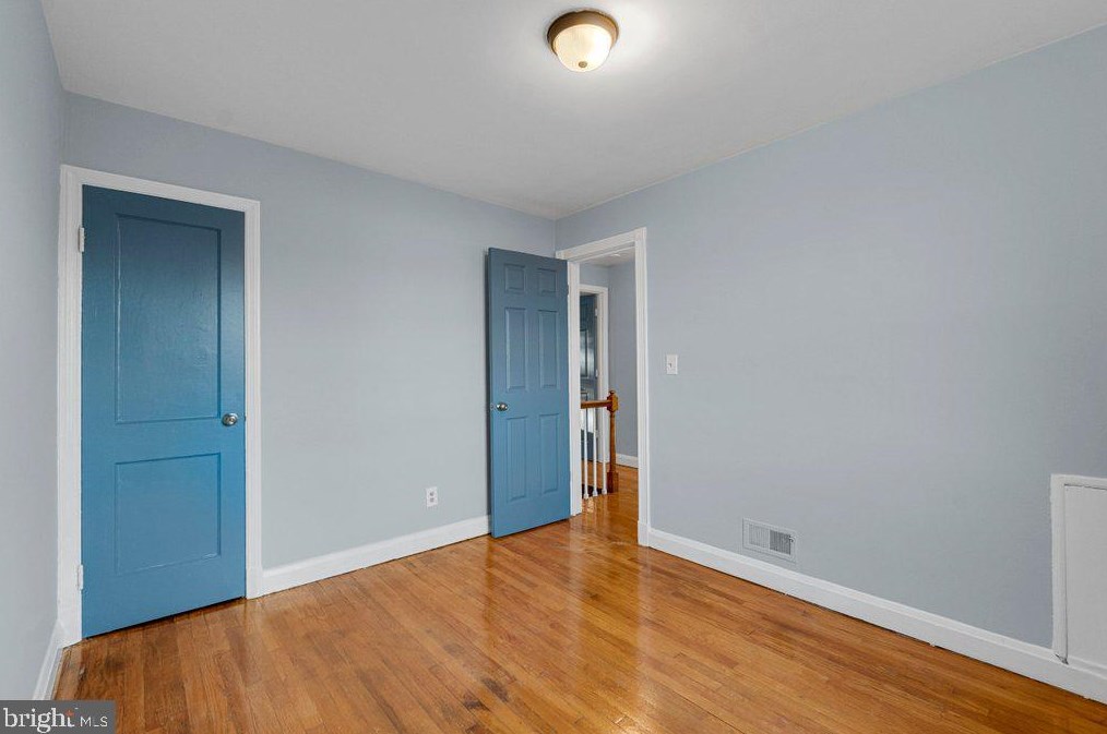 3926 Kenyon Ave, Baltimore MD  21213-2122 exterior