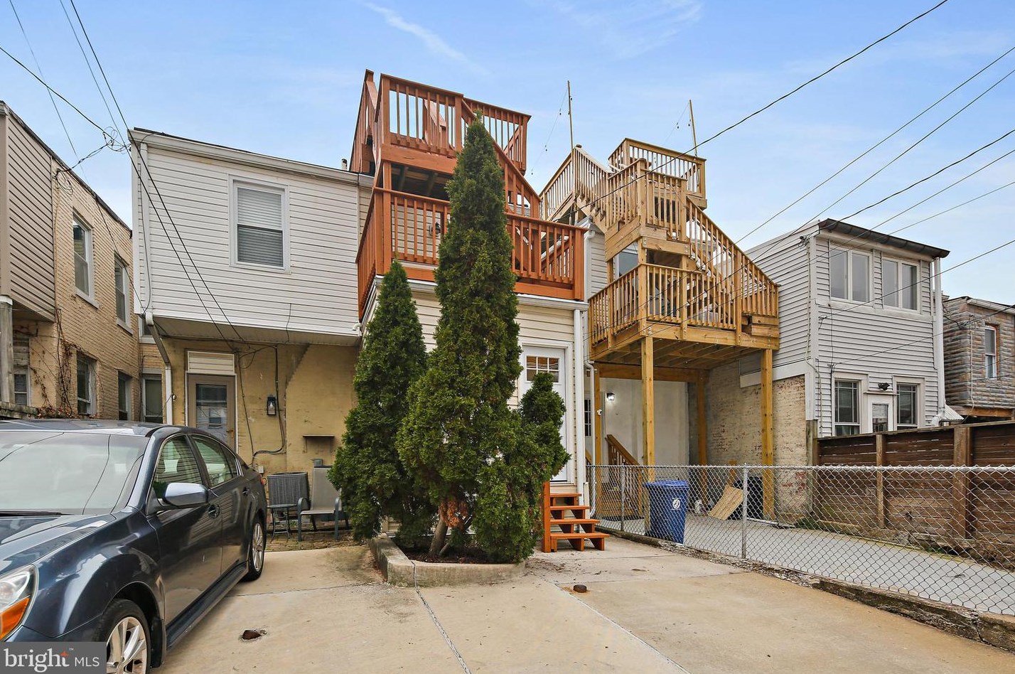 136 Clement St, Baltimore MD  21230-4511 exterior