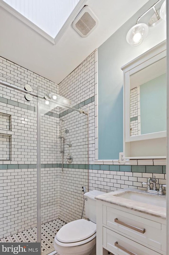 136 Clement St, Baltimore MD  21230-4511 exterior