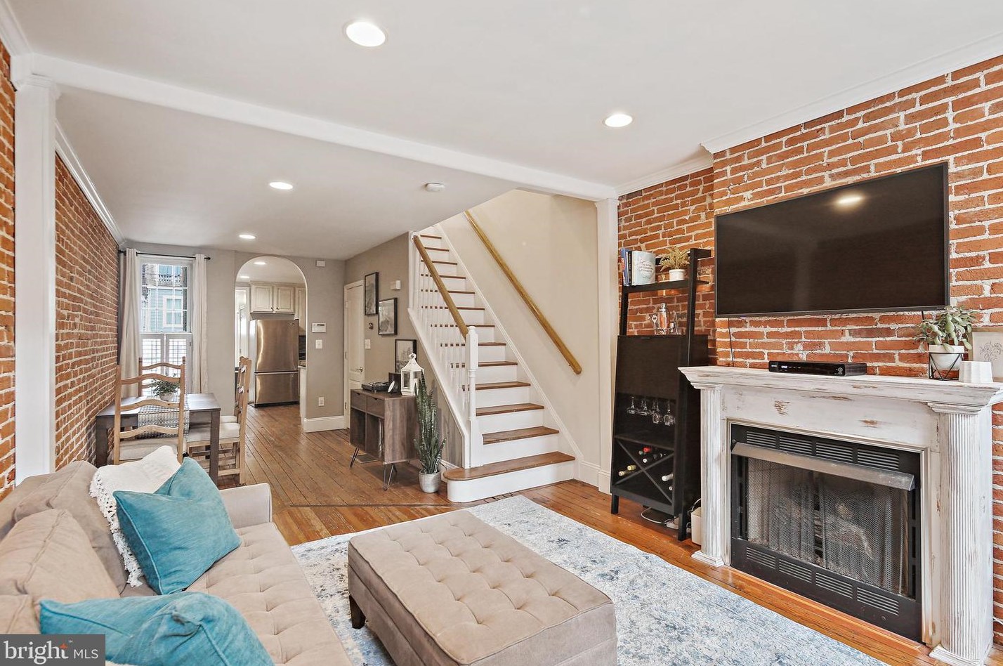 136 Clement St, Baltimore MD  21230-4511 exterior