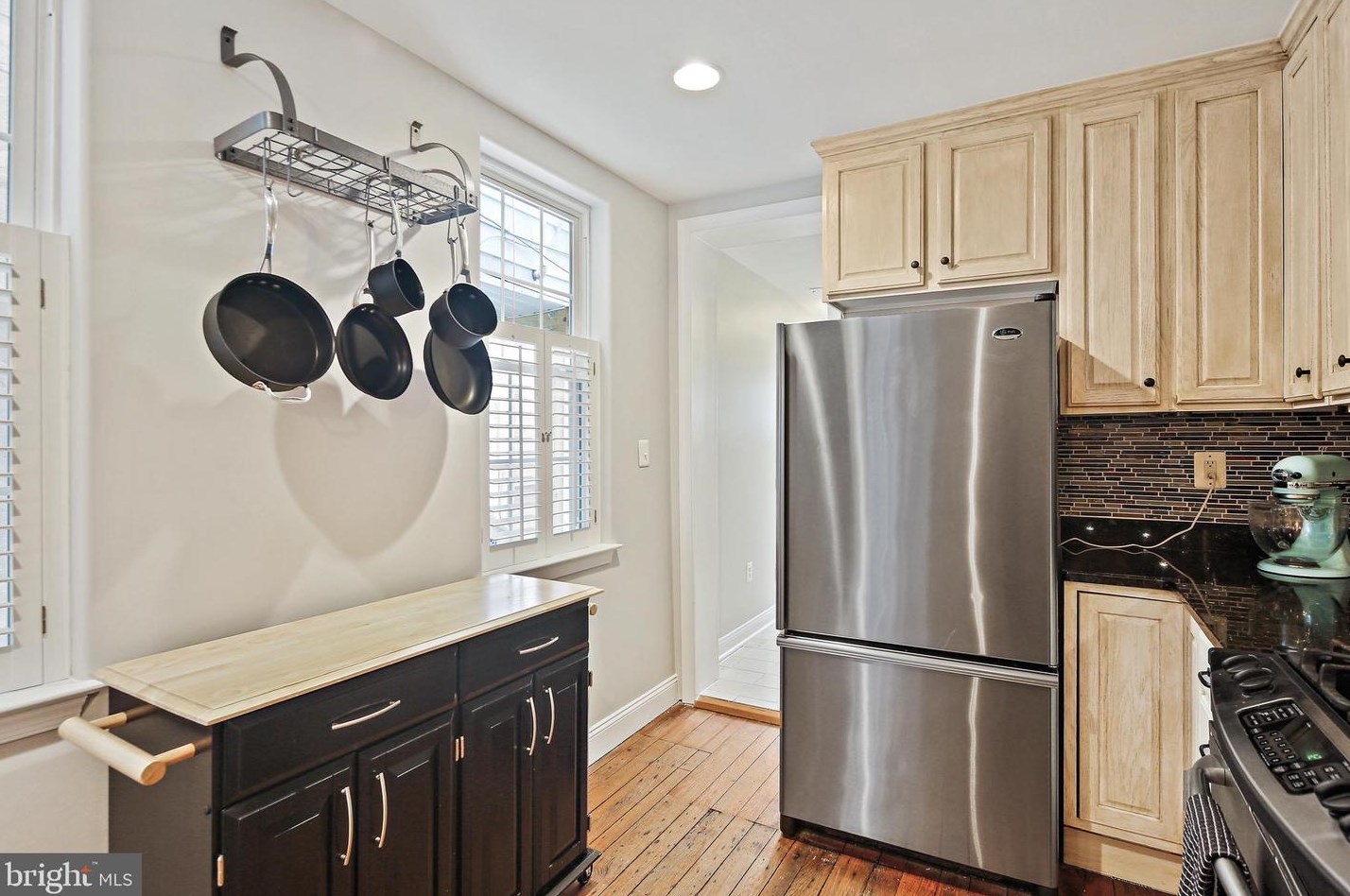 136 Clement St, Baltimore MD  21230-4511 exterior