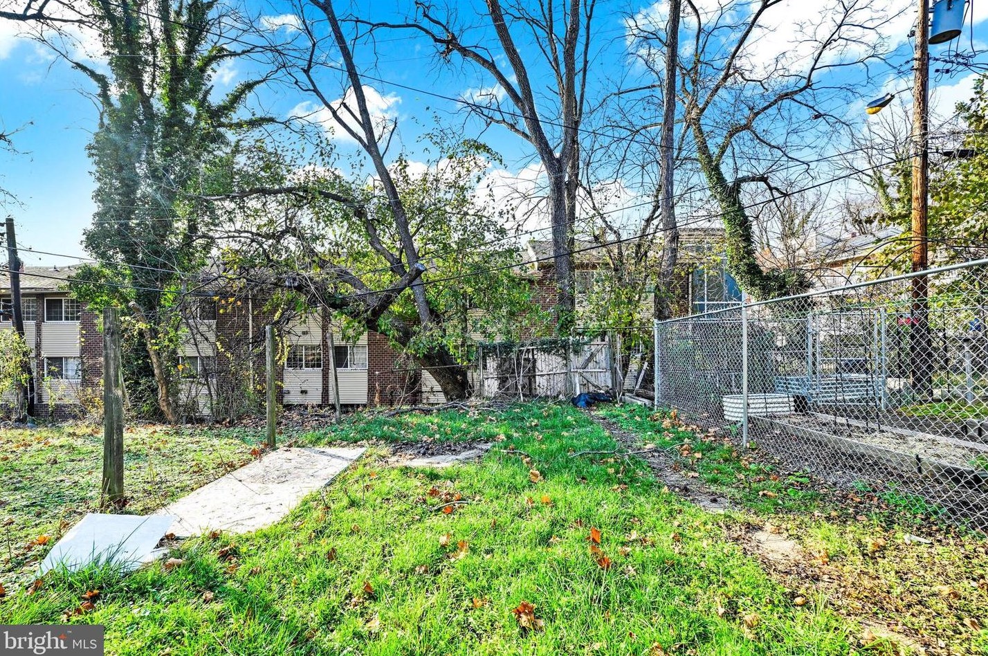 430 Rosecroft Ter, Baltimore MD  21229-4136 exterior
