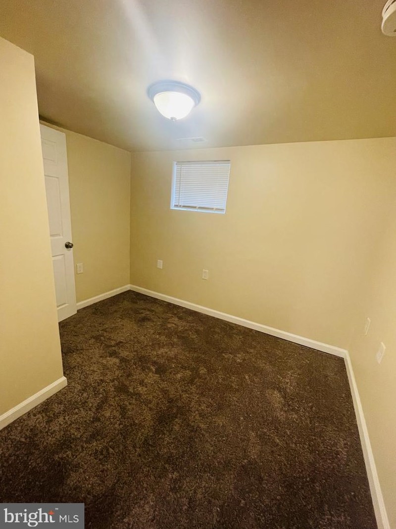 800 33rd St, Baltimore MD  21211-2707 exterior