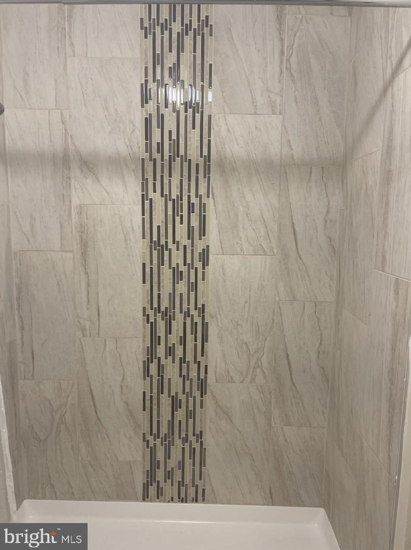 800 33rd St, Baltimore MD  21211-2707 exterior