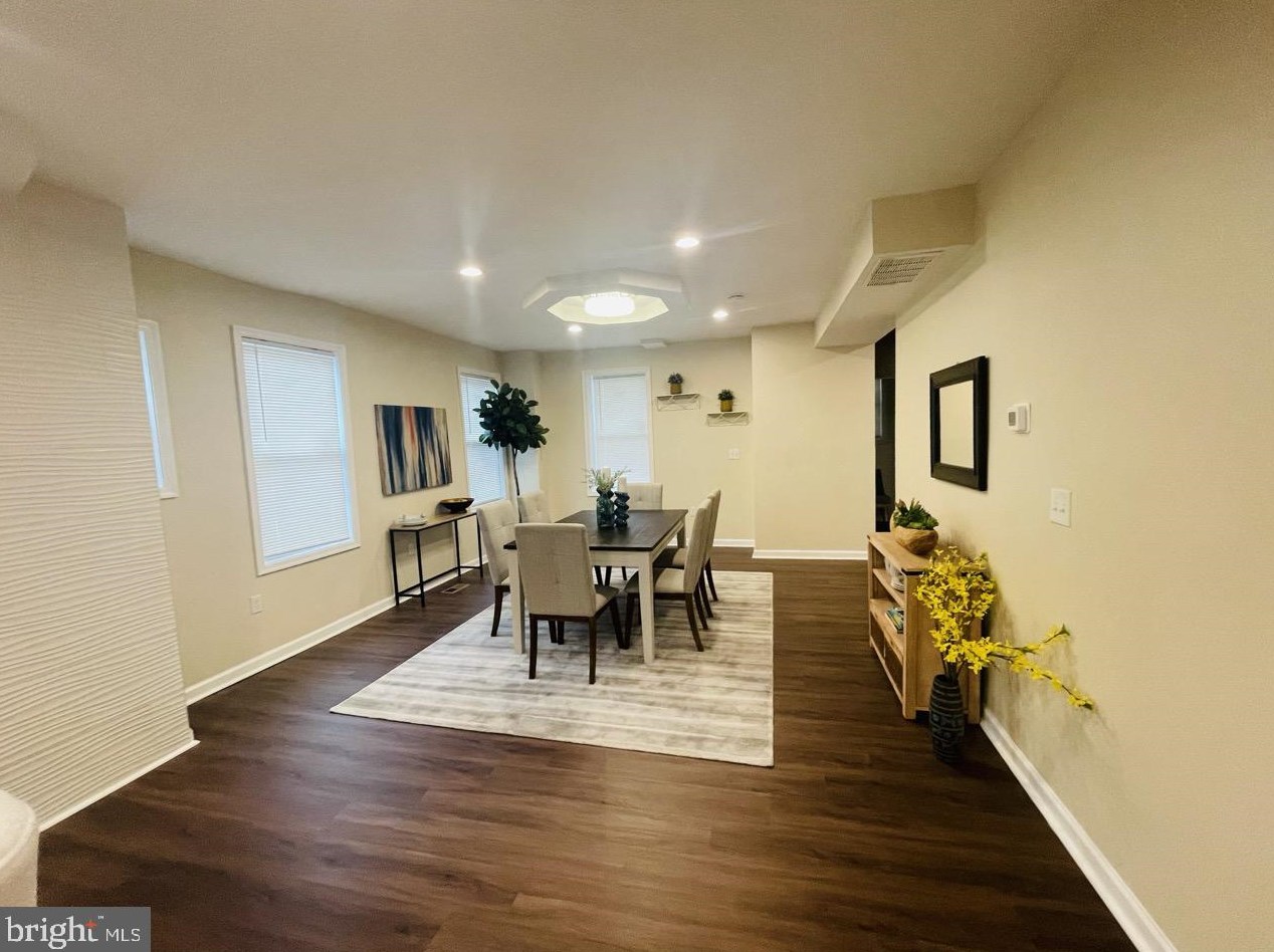 800 33rd St, Baltimore MD  21211-2707 exterior