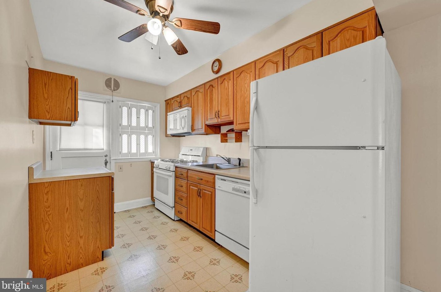 3147 Woodring Ave, Baltimore MD  21234-7916 exterior