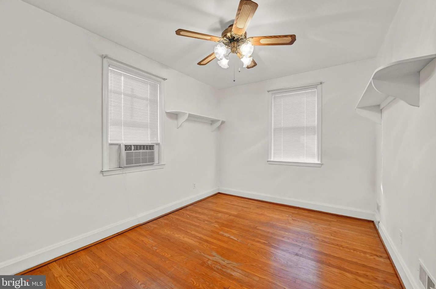 3147 Woodring Ave, Baltimore MD  21234-7916 exterior