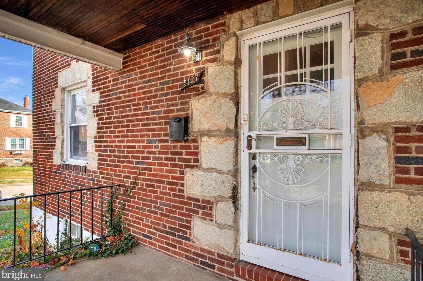 5127 Hillburn Ave, Baltimore MD  21206-4130 exterior