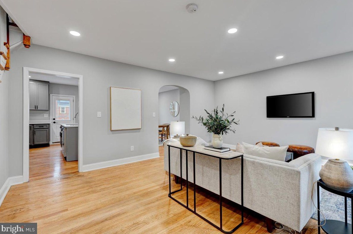 1529 Northgate Rd, Baltimore MD  21218-1619 exterior