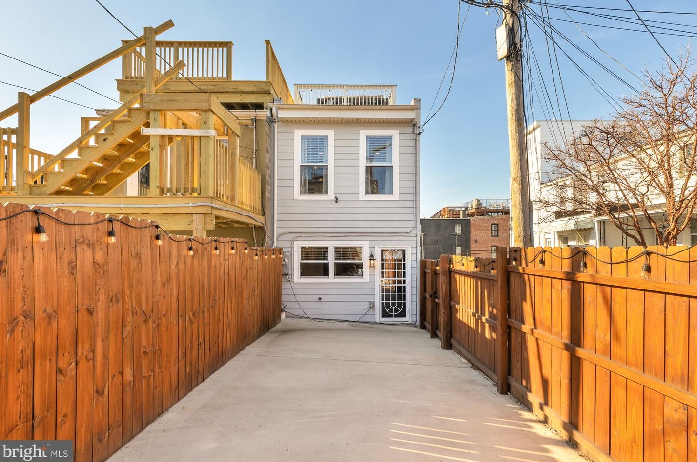 809 Curley St, Baltimore MD 21205-1713 exterior