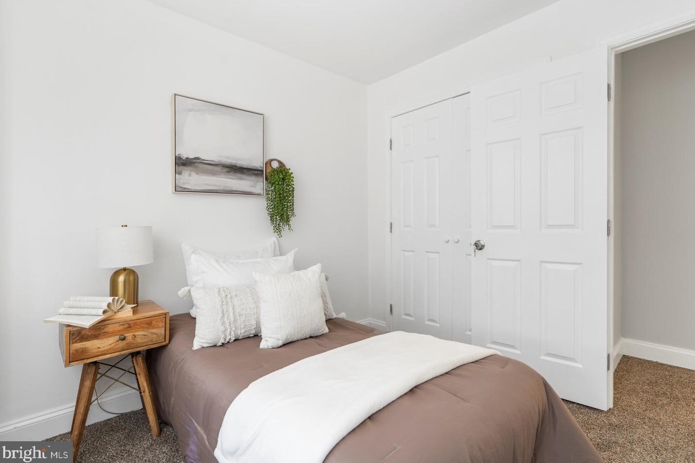 1017 Woodington Rd, Baltimore MD  21229-1839 exterior