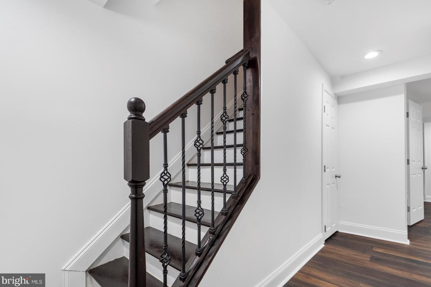 1017 Woodington Rd, Baltimore MD  21229-1839 exterior