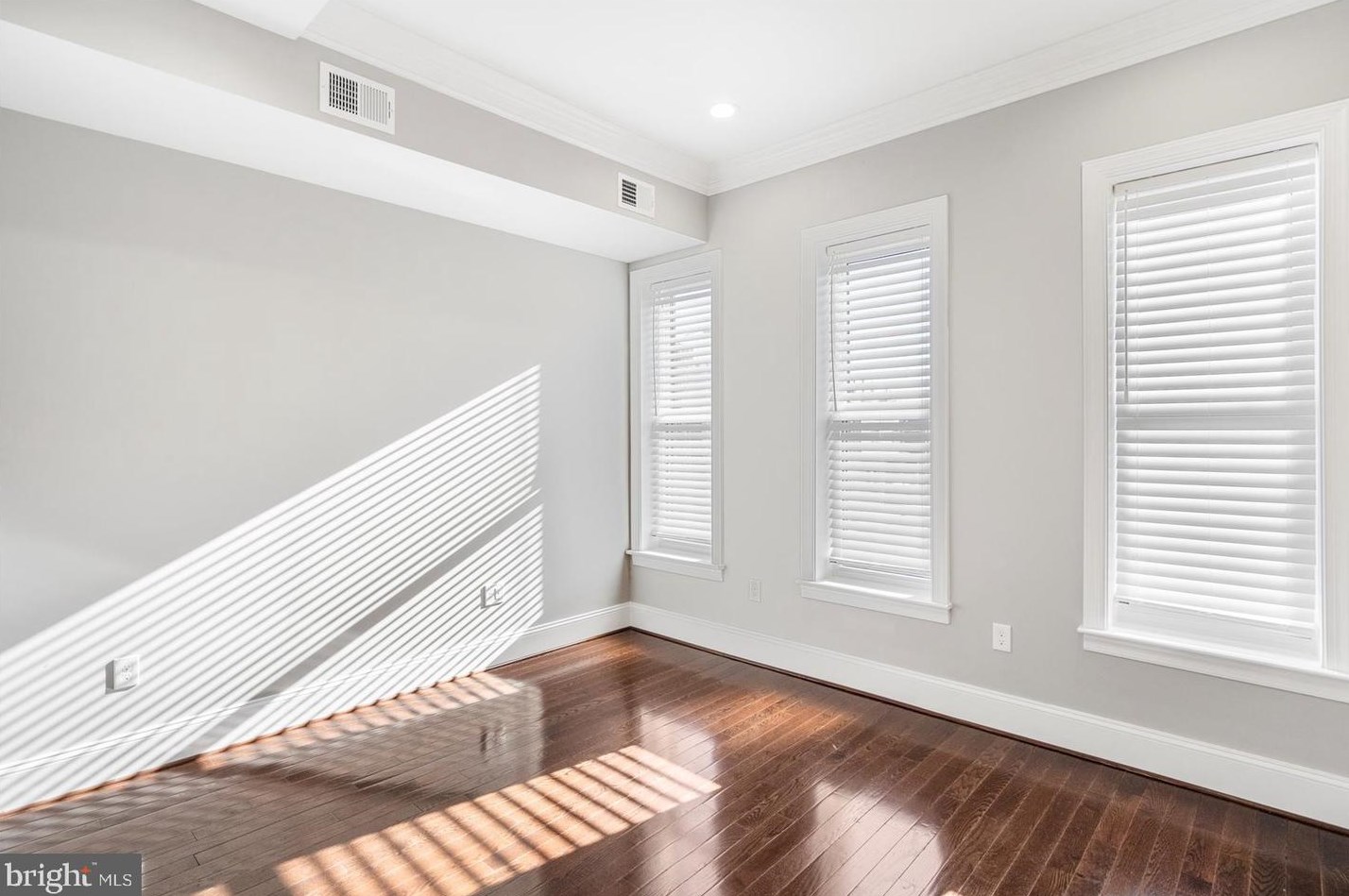 118 Fort Ave, Baltimore MD  21230-4513 exterior